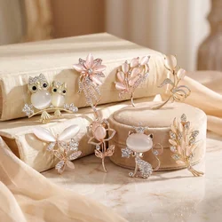 Cats Eye Stone Collection Flower Brooches for Women Unisex Rhinestone Insect Pins Office Party Friend Gifts Jewelry Accessories