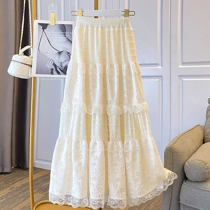 

French sweet and gentle lace stitching cake skirt women's autumn and winter new high waist stitching slim skirt long skirt