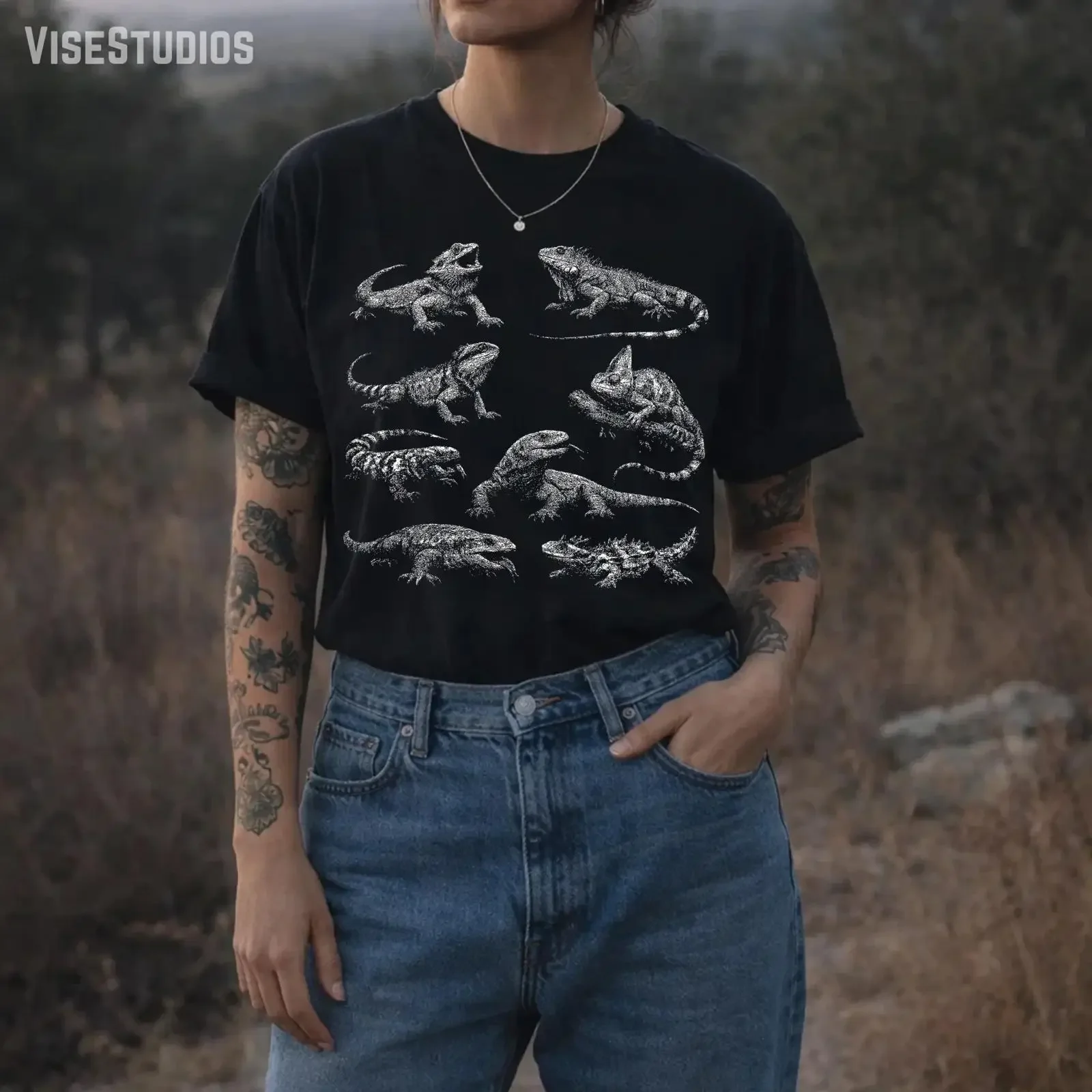 Desert Lizard Illustration T Shirt Vintage Reptile Artwork Nature Wildlife Streetwear vintage Washed Stretched
