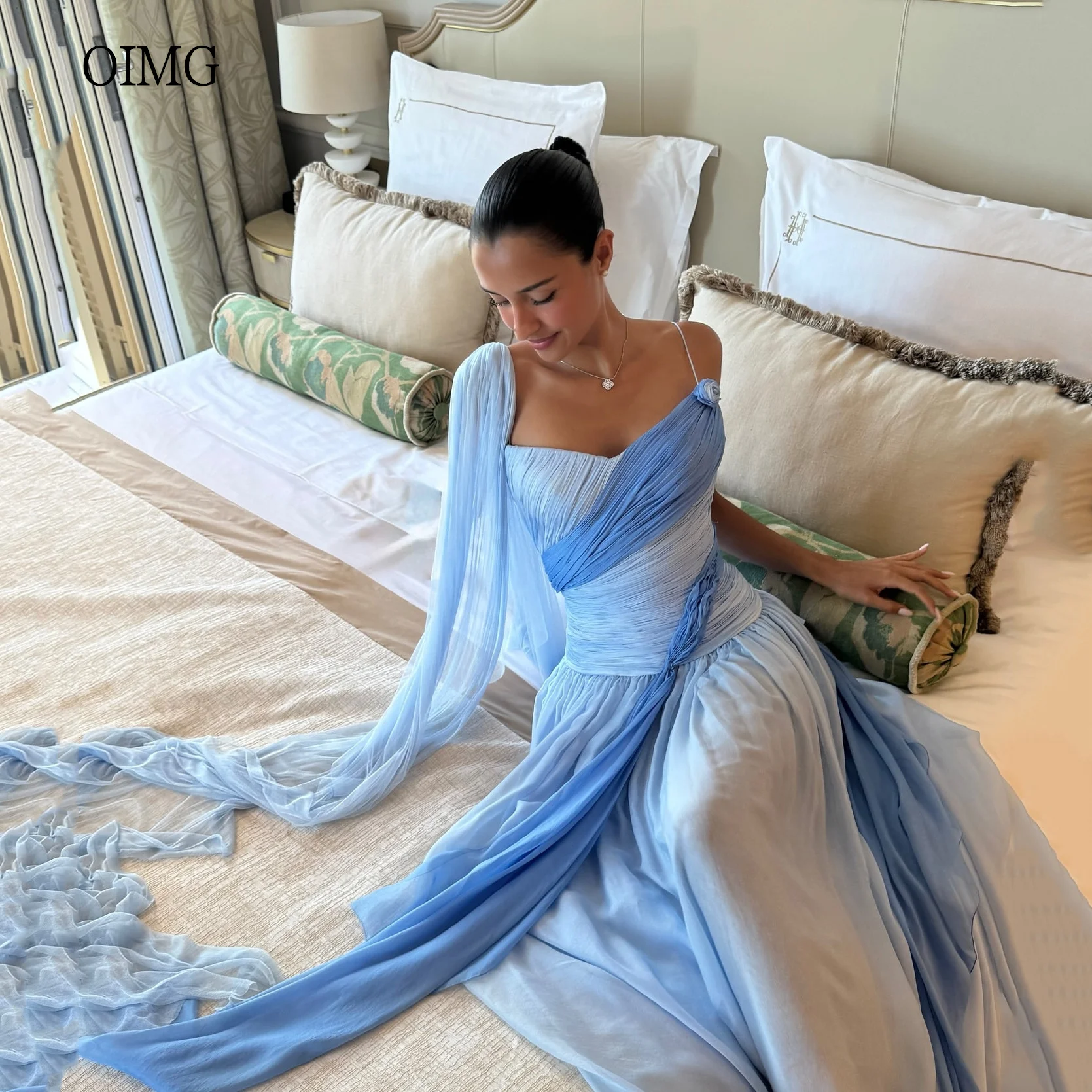 OIMG Maxi Spaghetti Strap Contrast Color Prom Gowns A-line Party Gown Floor Length Evening Dress Same Style as Kelly Customized