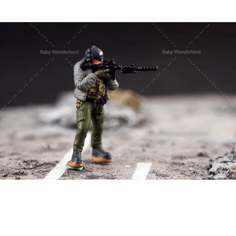 In Stock 1/72 Figures 6 Soldiers Quick Response Team Men Women With Guns Painted Model Creative Photography Scene Vehicle Toys