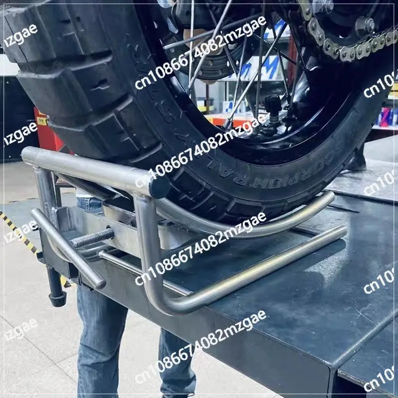 Motorcycle repair tire disassembly and assembly lifting tools Locomotive rear axle disassembly and assembly auxiliary stainles