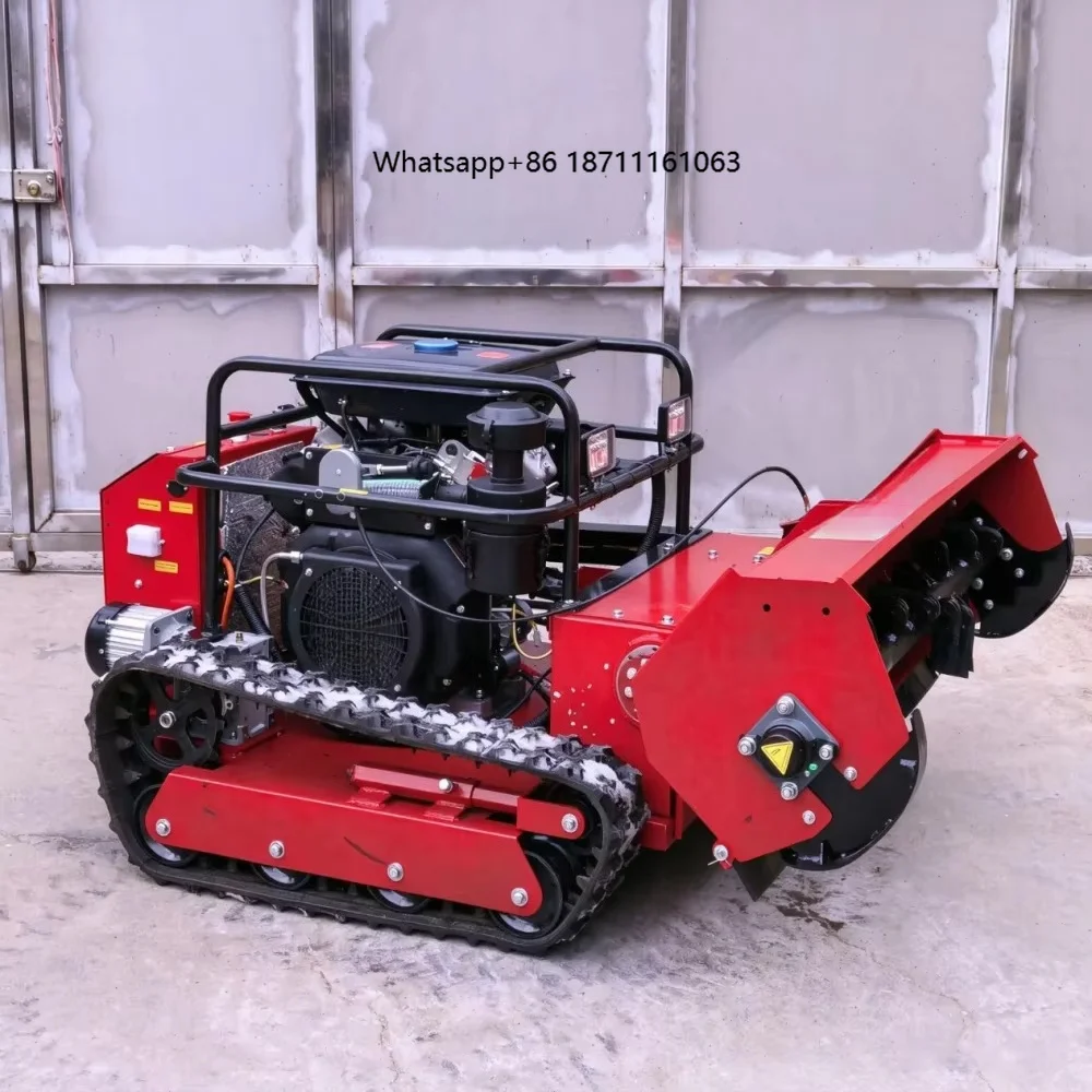 Industrial Crawler-type Lawn Mower Has a Cutting Width of 100cm to 120cm and Is Suitable for Steep Terrains.