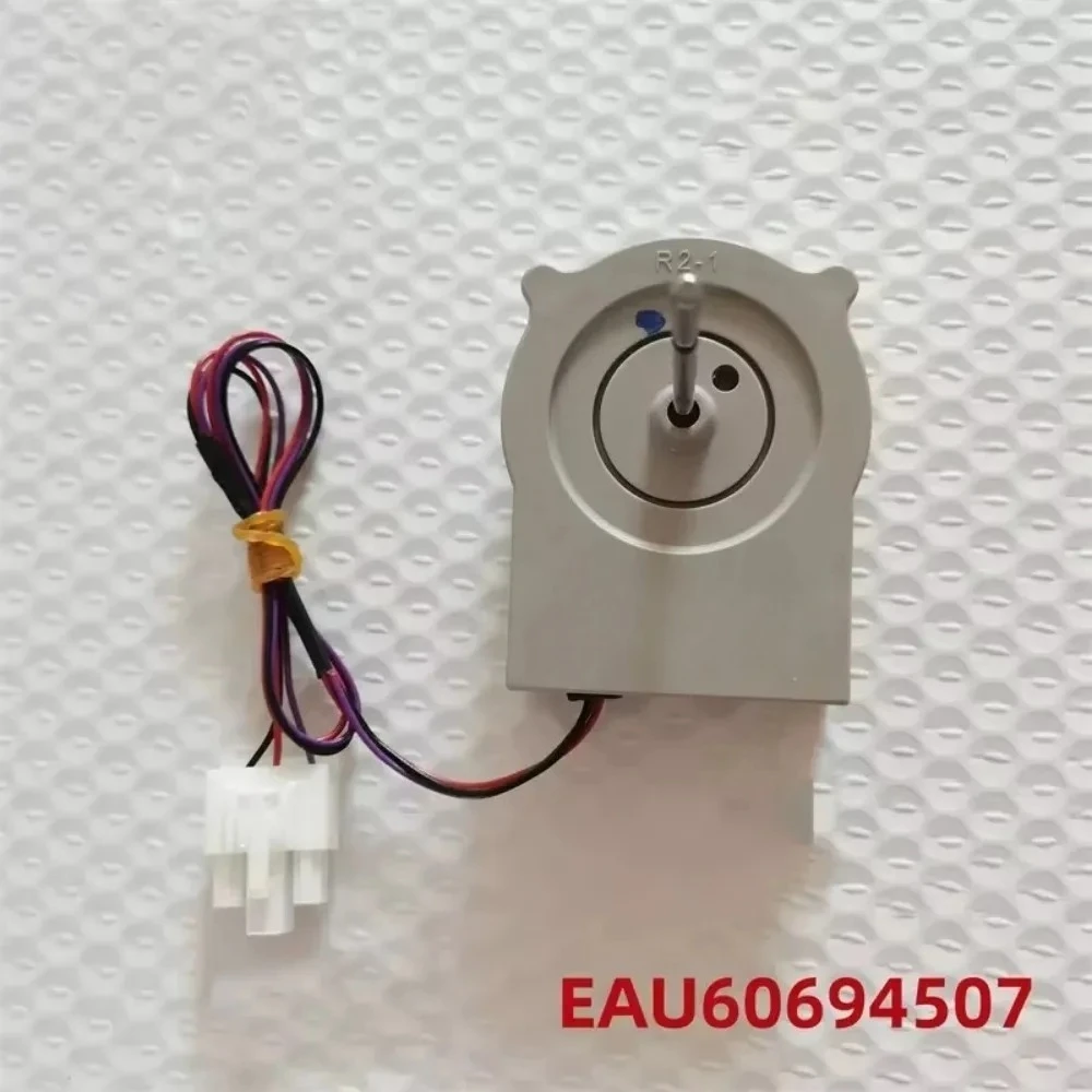 

New for Refrigerator DC cooling fan DC13V/ODM-001F-2F22 motor EAU60694507