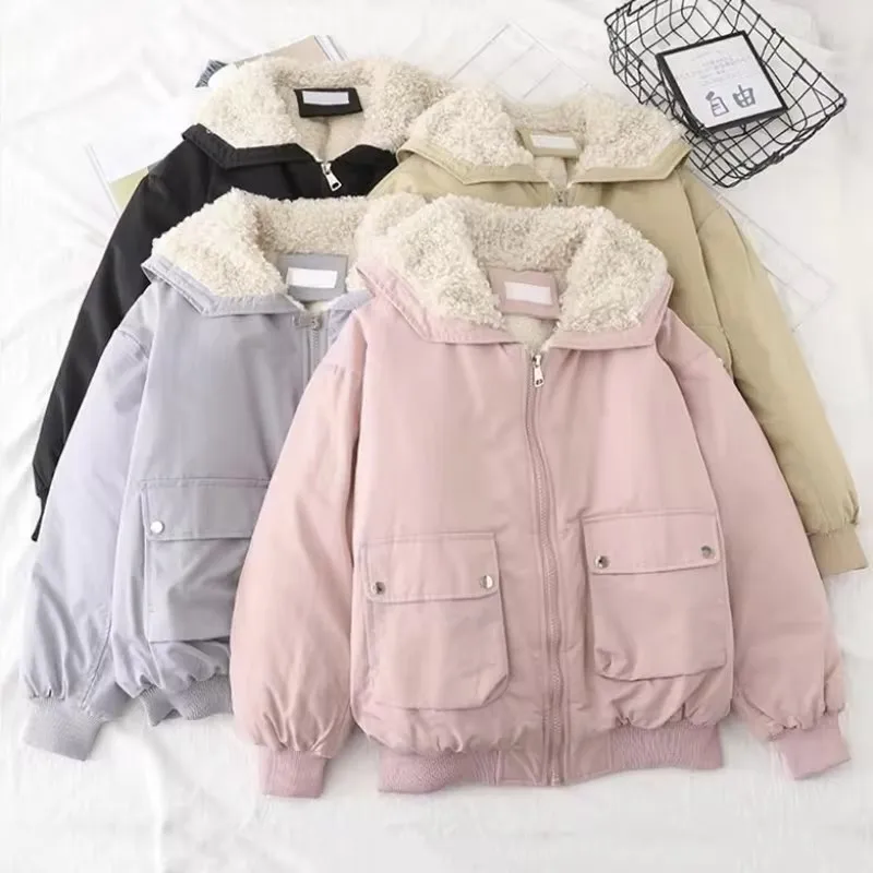 Parkas cortas de Invierno para mujer, abrigos de plumón de lana rosa, chaqueta acolchada peluda con bolsillos coreanos, prendas de vestir acolchadas