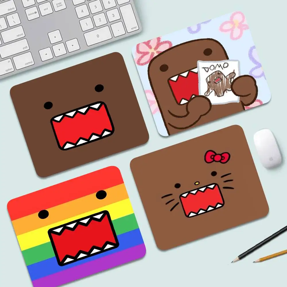 

Милый игровой коврик для мыши Domo Kun, небольшой коврик для компьютерного стола, коврик для клавиатуры, подушка для ноутбука, нескользящий коврик для стола