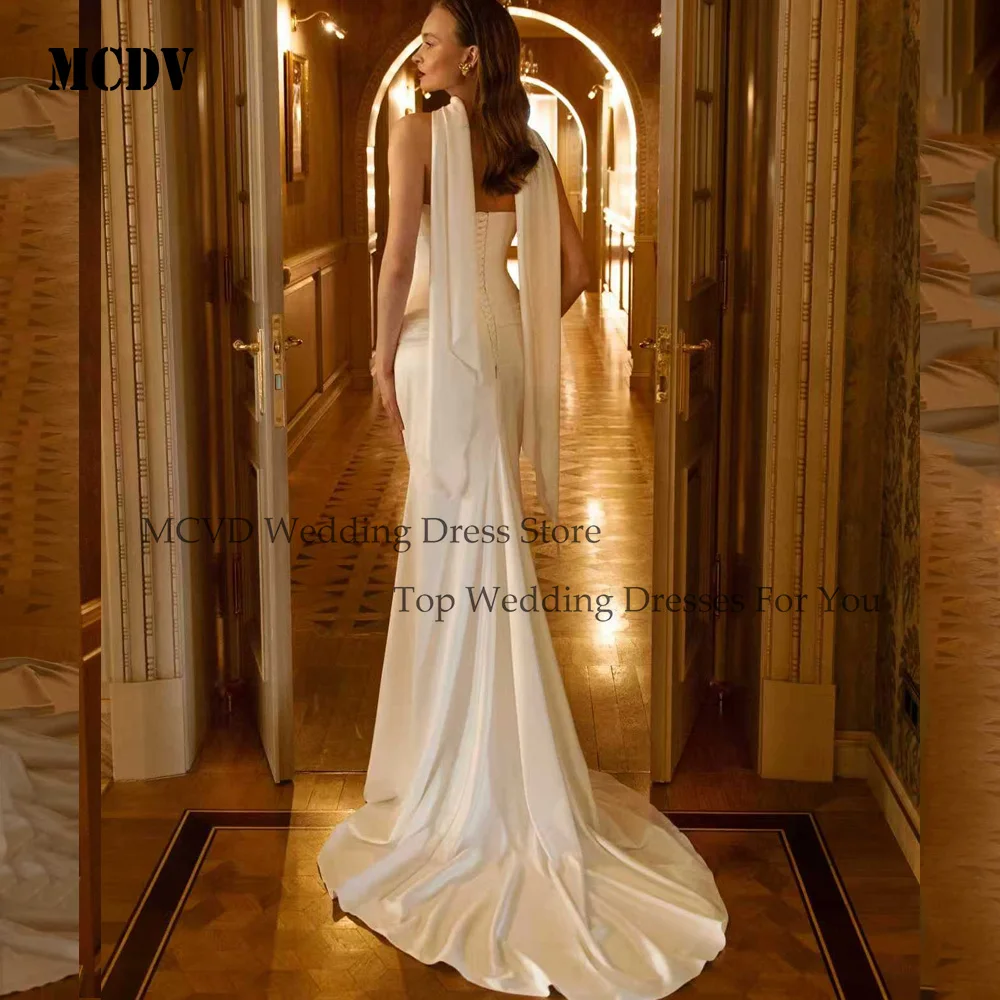 فستان زفاف MCDV من الساتان أنيق بدون حمالات بطيات حورية البحر فساتين العروس مع شال مخصص سويب تراين فيستدوس دي نوفيا 2026