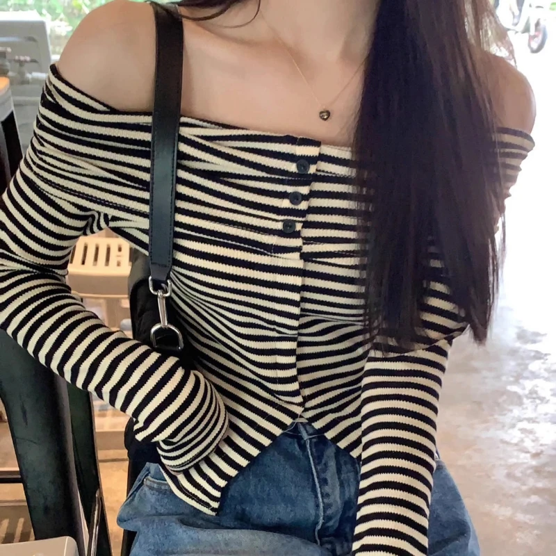 

Off Shoulder Striped Sexy Pullovers Top Spring New Long Sleeve Slit Hem Slim Short Fashion T Shirts Korean Casual Women Clothing