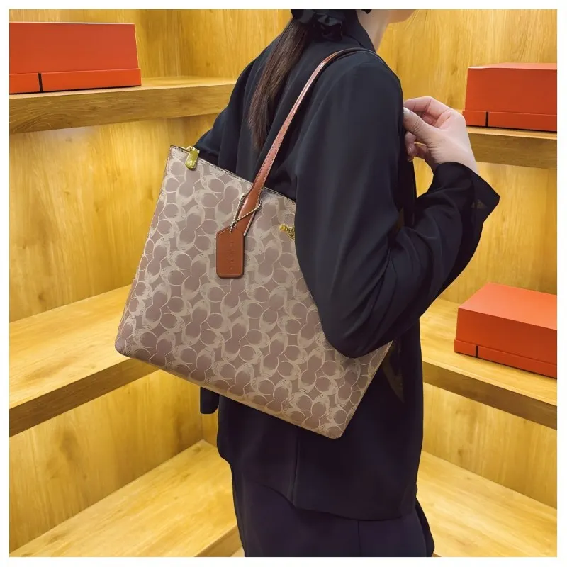 

High-end luxurious women's bag - 2025 new style fashionable retro large capacity handbag tote bag high-end outdoor shoulder bag