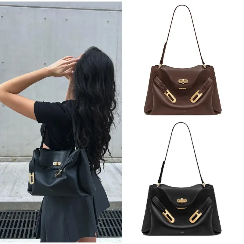 Large Capacity Messenger Shoulder Bag for Women Light Luxury Korean Style Versatile Commuter Hand Held Armpit Bag Spring