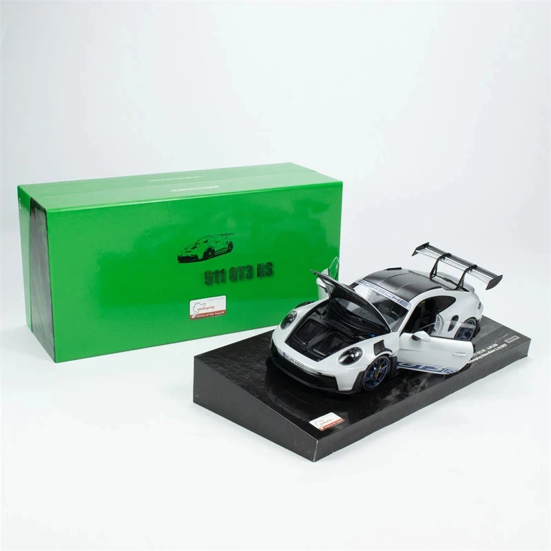 

Minichamps 1:18 992 GT3RS 2022, коллекционная модель автомобиля из металла, полностью открывающаяся, лимитированная серия, подарок
