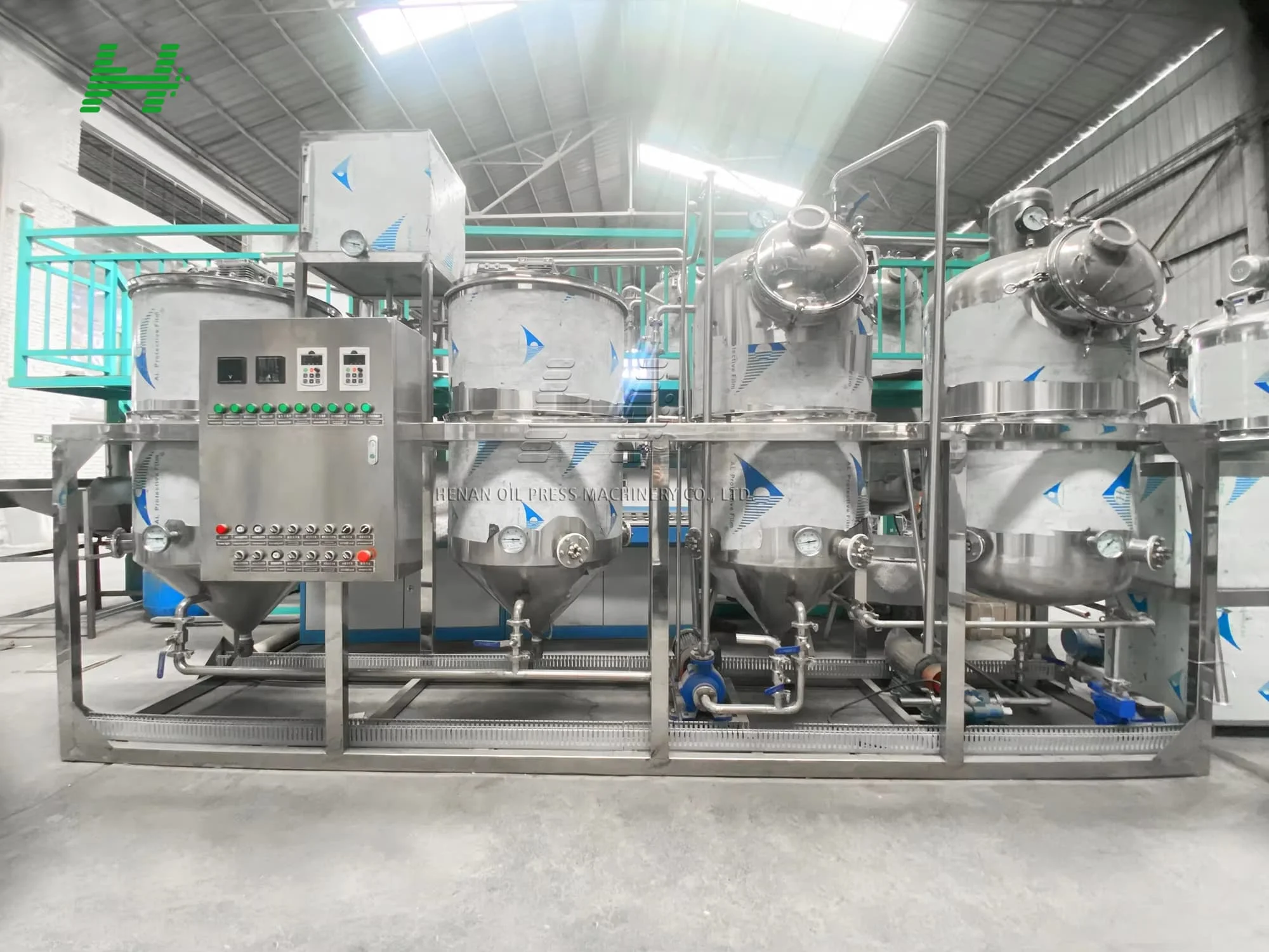 Hot SellingPortable Peanut Oil Refining Machine Sunflower Oil Double Refined Machine Palm Oil Refining Machine 10tpd