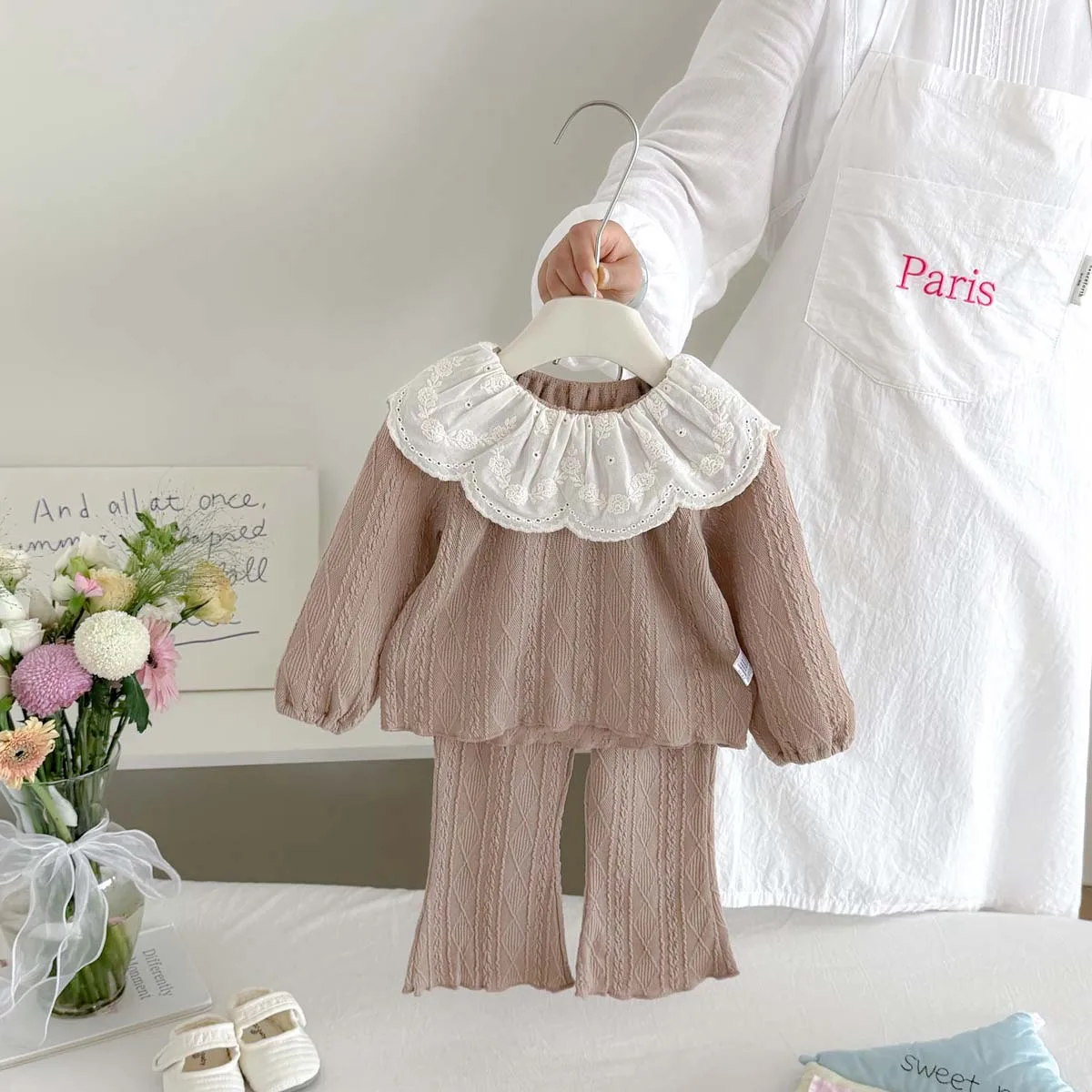 2026 New Fall Girls 2Pcs Set | Toddler Ruffle Collar Long Sleeve Top + Loose Pants Outfit | Korean Style Casual Suit