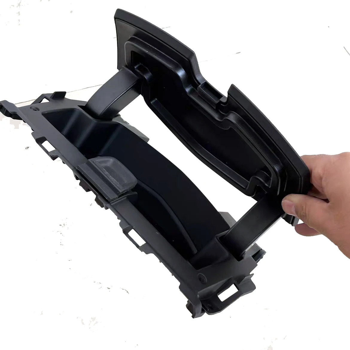 

For Chevrolet Tracker Trax MYLINK2013-2016 Car central control instrument panel storage compartment