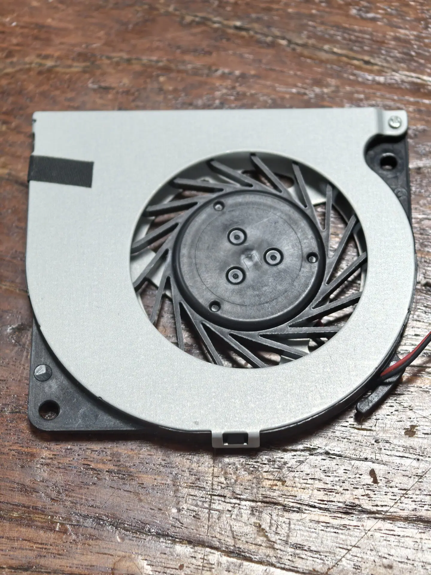 Original T-318C-2 5V 0.14A 5505 2-wire ultra-thin turbo cooling fan