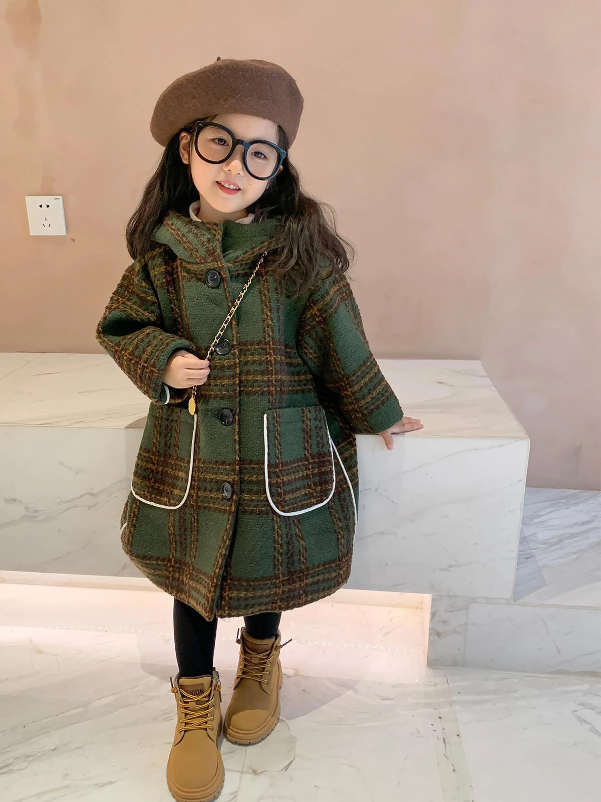 Girls Woolen Coats Cotton WindBreaker 2022 New Winter Hooded Children's Jacket Long Fashionable Plaid Outerwear Jacket