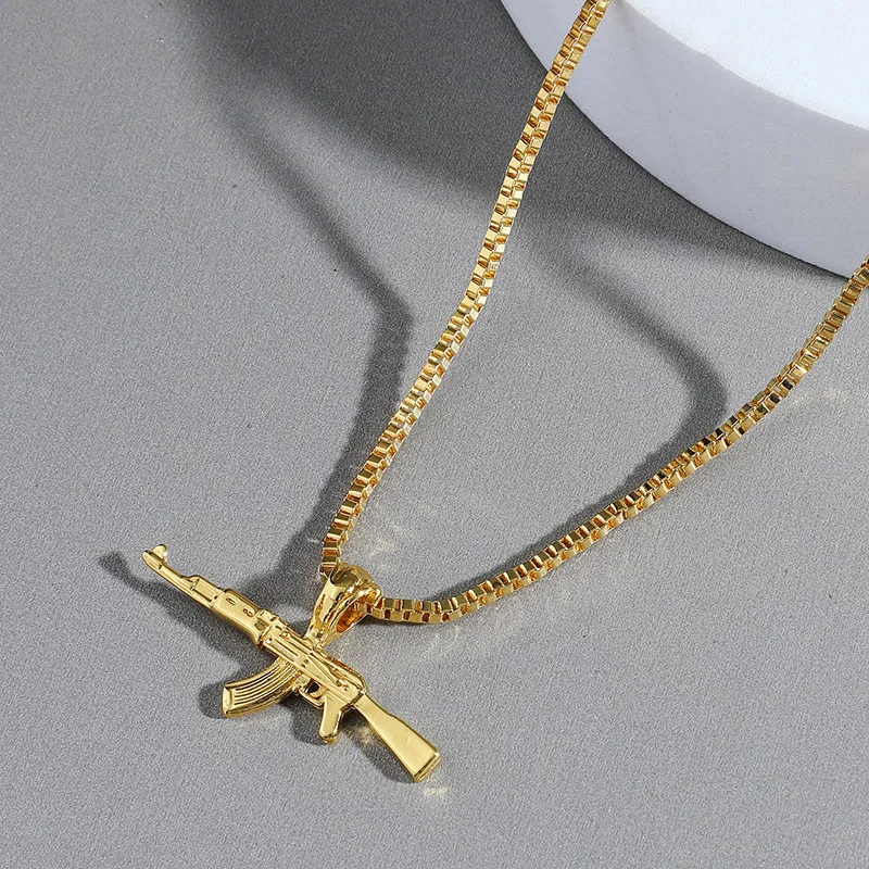 Fashion Hip Hop Alloy Ak 47 Submachine Gun Pendant Necklace 2023 New Chain For Men Rapper Rock Necklace Jewelry Accessories