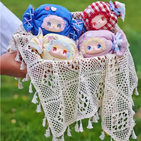 Authentique Original belle Emma Candy House série vinyle boîte aveugle sac à bandoulière vinyle visage poupée à la mode jouet cadeau