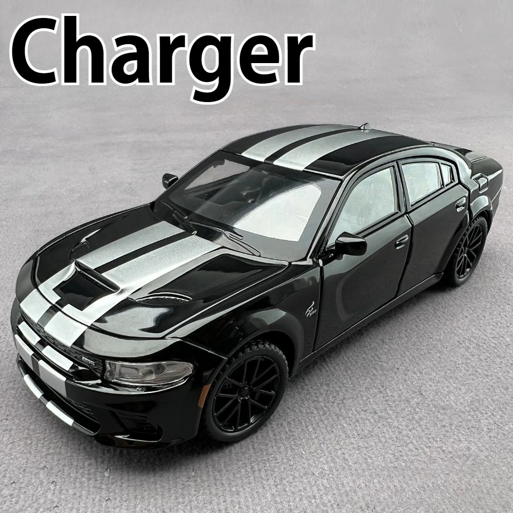 

1:32 Зарядное устройство Mustang GT500 из сплава, литая под давлением модель спортивного автомобиля, игрушки, 6 дверей, открытый звук, свет, откатная игрушка, детская коллекция для мальчиков, забавная