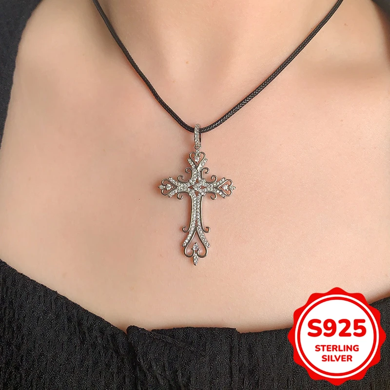 

Creative genuine S925 sterling silver cross snake full of diamond pendant necklace ladies engagement gift jewelry