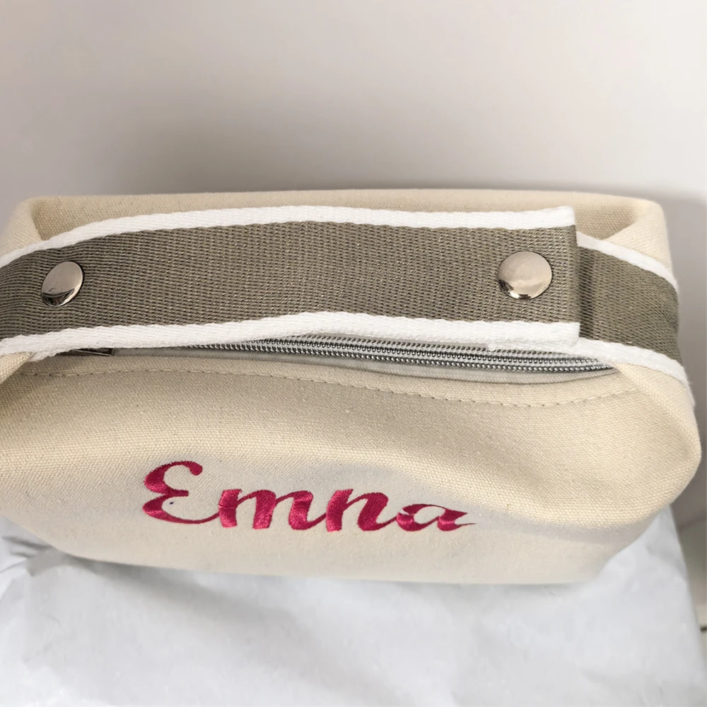 Custom Simple Portable Hand-held Canvas Bag Personalized Embroidered Name Women's Waterproof Storage Bag Makeup Bag Toiletry Bag