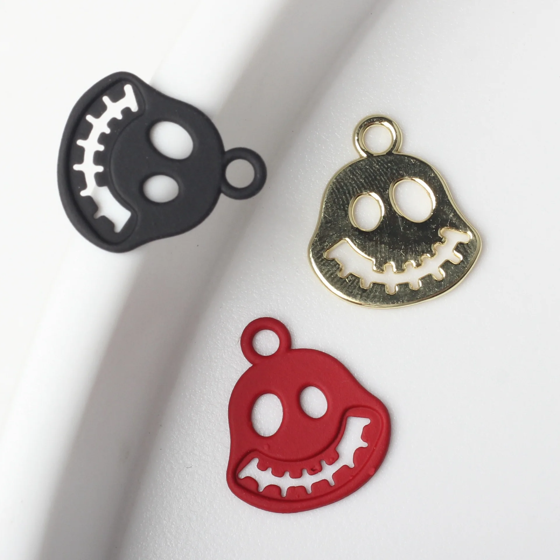 10 Pieces/Bag Simplicity Alloy Halloween Funny Smiling Face Small Pendant DIY Bracelet Necklace Jewelry Accessories