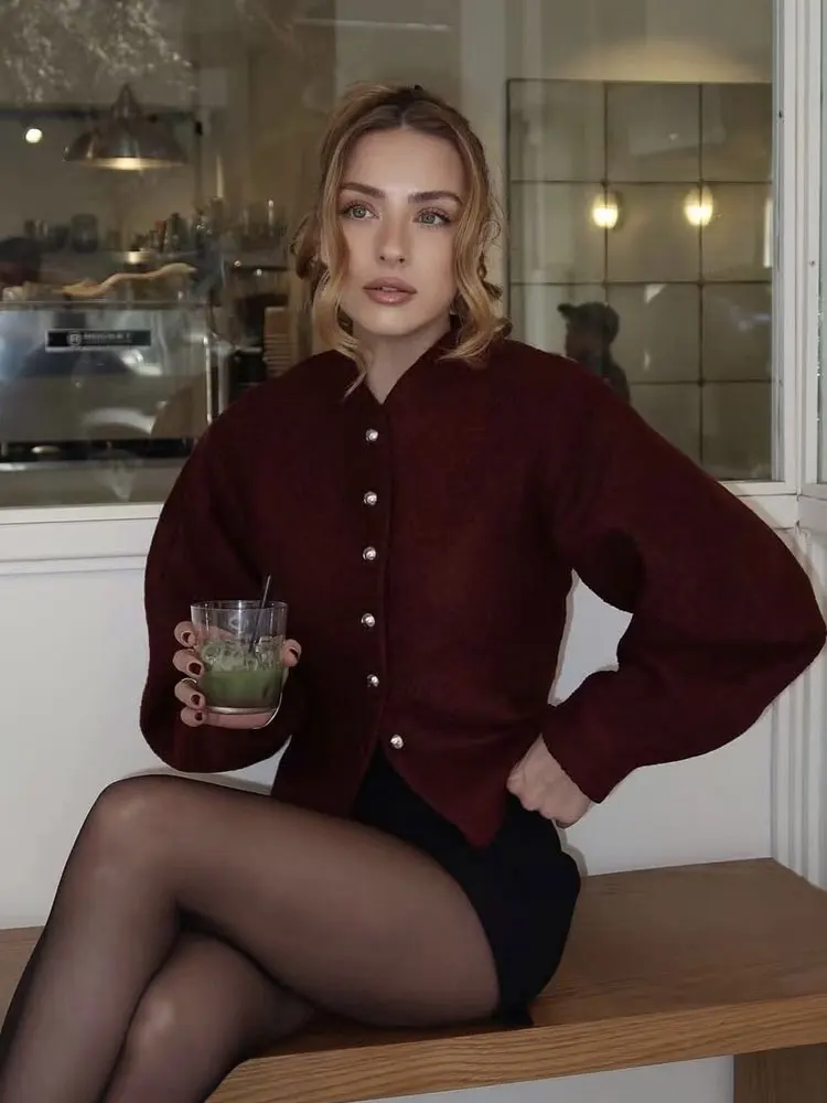 

HH Female 2025 Elegant Autumn Short Coats Long Sleeves Simple Solid Color Single-breasted Versatile Women's Fashion Jackets