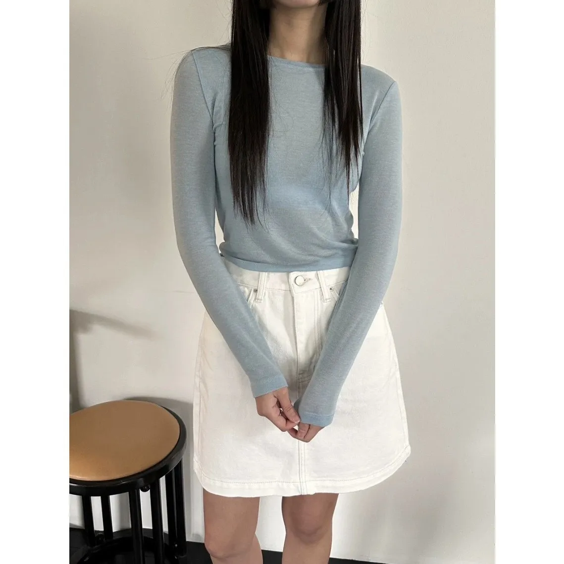 

Весна 2026: Новая эластичная приталенная футболка с длинным рукавом, полупрозрачная, в корейском стиле, модный женский топ