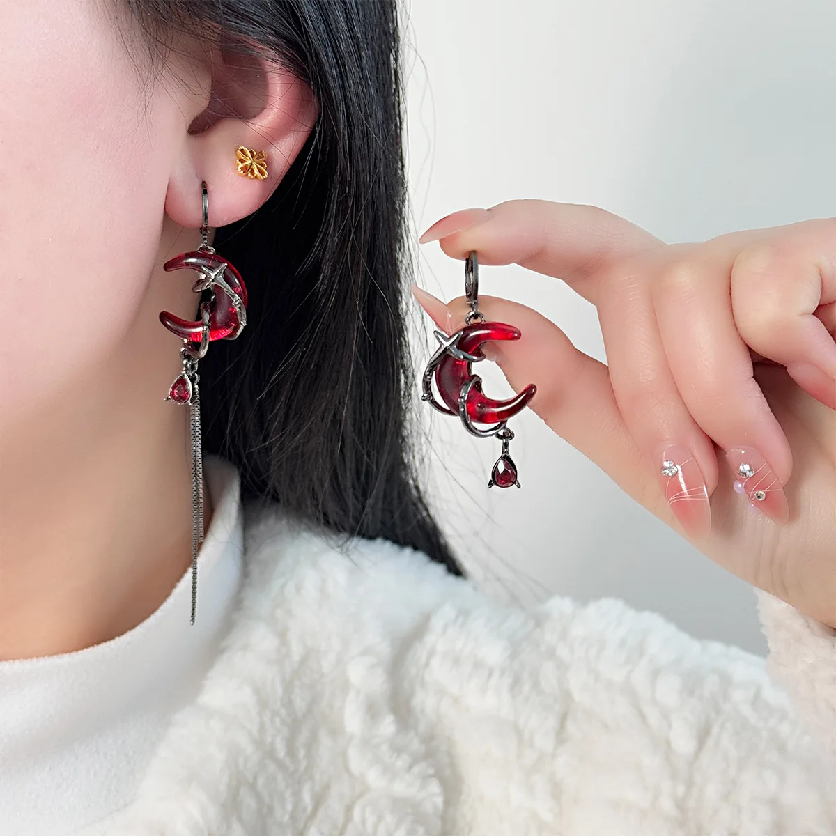 Sweet and cool red opal crescent asymmetrical fringed ear buckle 2025 new design sense unique personality ear buckle women
