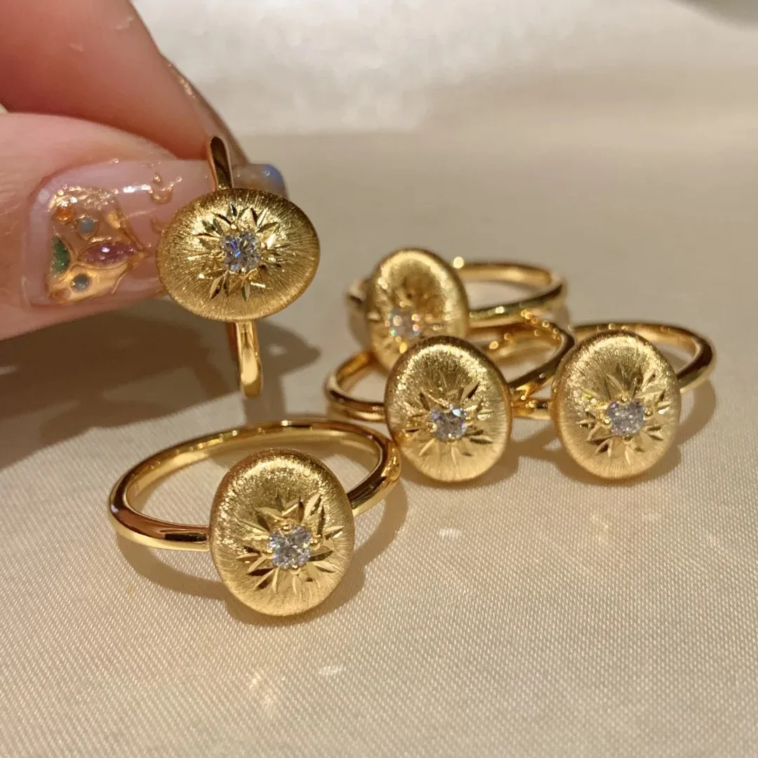 Vintage Classic Gold Plated Shiny Zircon Snowflake Rings Women Luxury Brushed Band Ring Engagement Anniversary Gift Accessories