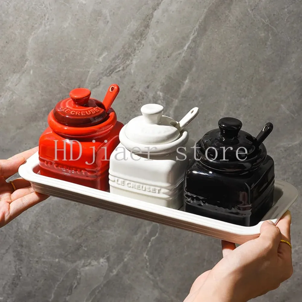 

Cool color LE CREUSET new macaron seasoning can three-piece set, covered seasoning bottle 3 seasoning cans