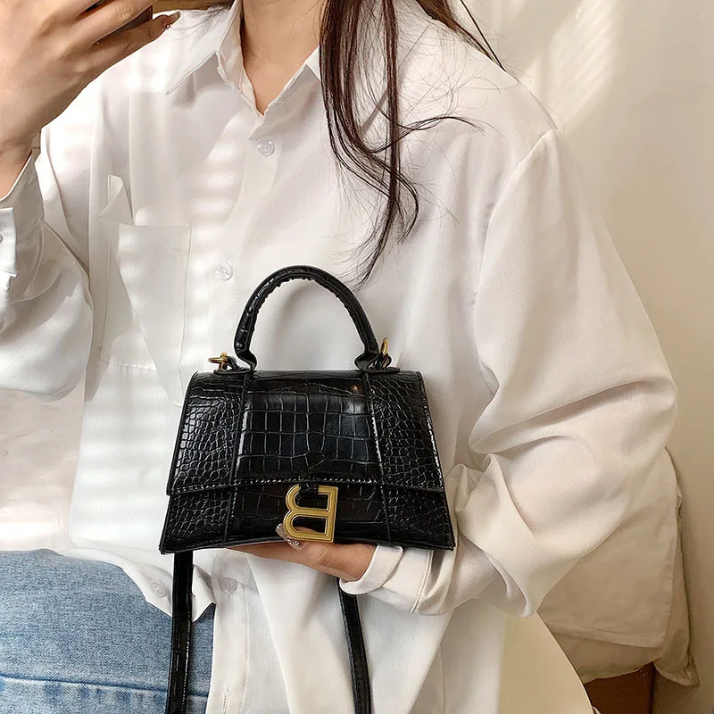 

​2025 New Urban Minimalist Flap Bag for Women, Multi-way Shoulder Crossbody Tote, Commuter Work Bag with Top Handle for Office