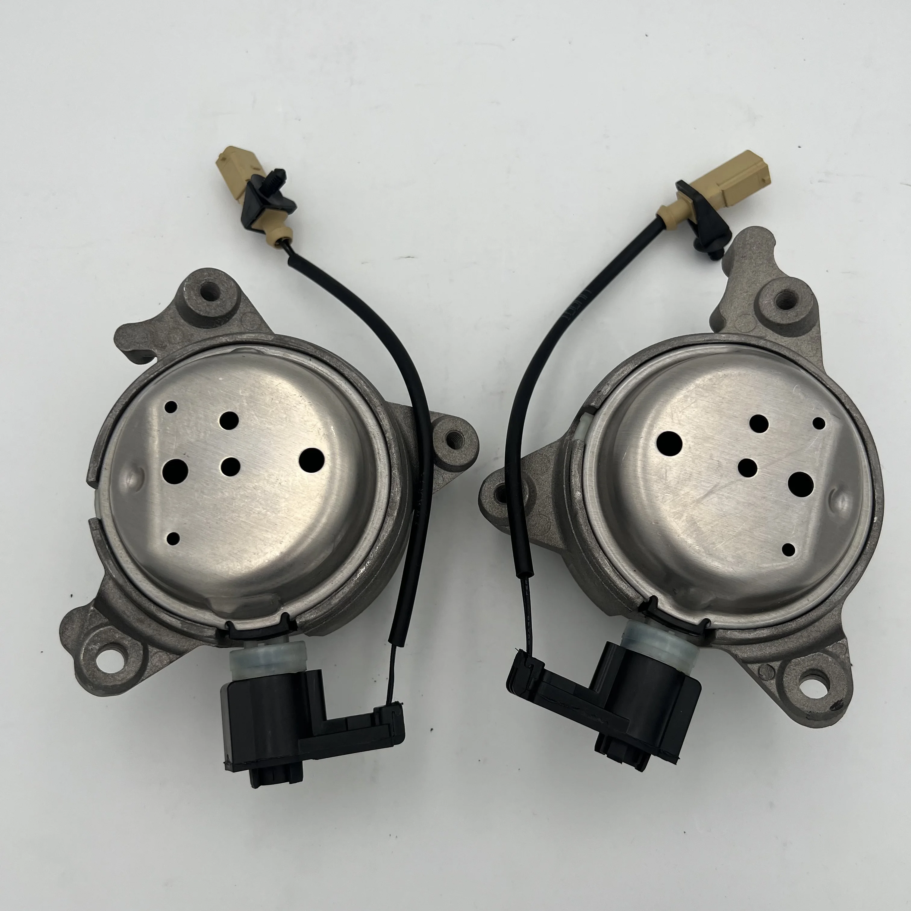 Auto Parts Rubber Engine Motor For Audi A8 Engine Mounting 4H0399151AT 4H0199151AT