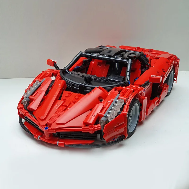 รถแข่งโมเดล MOC ตัวต่อเลโก้ ลาเฟอร์รารี่ รถสปอร์ตระดับท็อป ของขวัญเทคโนโลยีแบบโมดูลาร์ ของเล่นประกอบสำหรับเด็กในช่วงเทศกาล