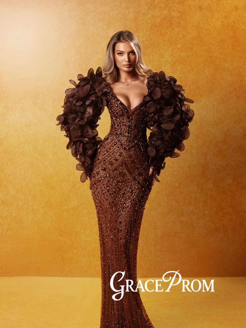

New Brown Stunning Crystal Long Evening Dress Gorgeous Chic Beaded Wedding Party Gown Customized Glamorous Red Carpet Gowns