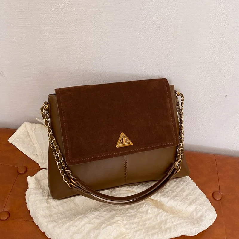 

High-End Women's Crossbody-Bag Made Of Premium Leather Boasting Paris Style And Casual Elegant Vintage Look​