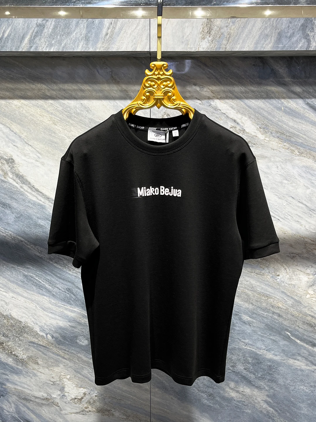 

Стильная мужская футболка с коротким рукавом, с буквенным принтом, модная, универсальная, для осеннего сезона, молодежная, стандартного кроя, дышащая.