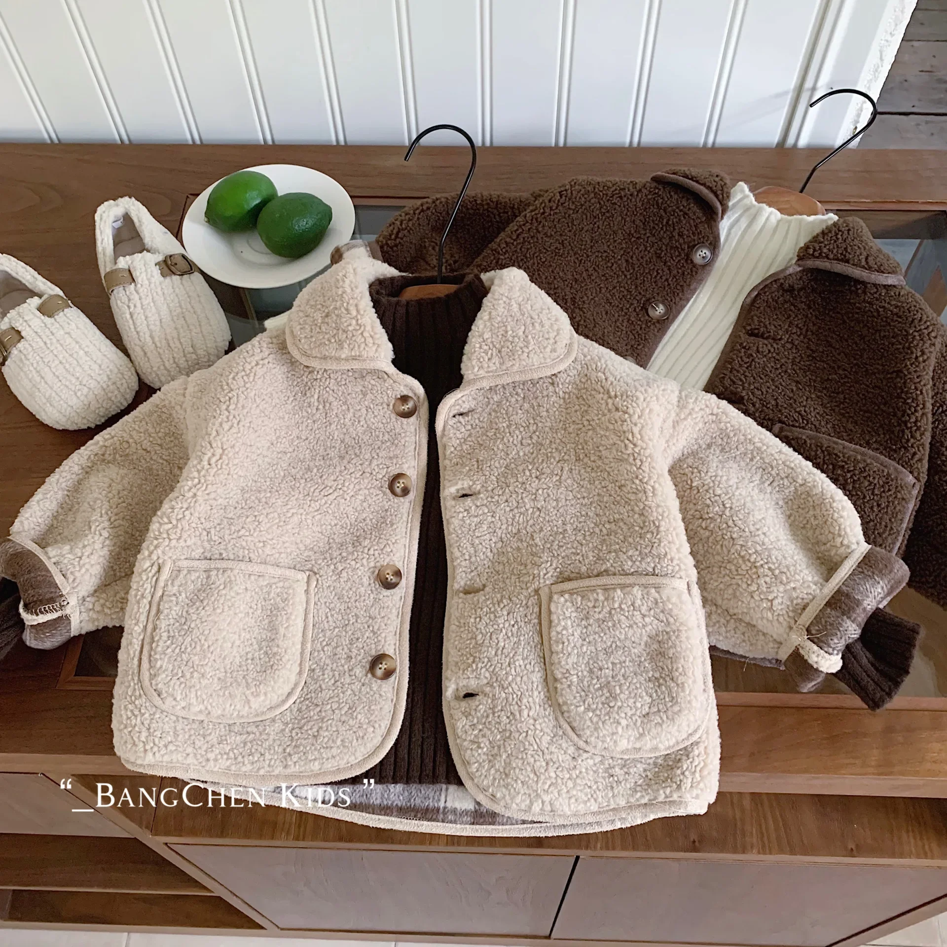 Children's coat 2024 autumn and winter new boys' integrated fleece outer wear warm lamb fleece G0530 coat