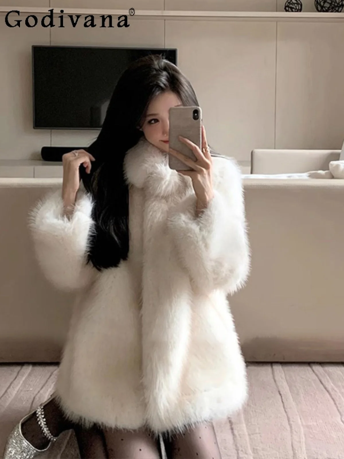 

Imitation Fox Fur Environmentally Friendly Fur Coat Women's Autumn Winter 2024 New Medium Long Thickened Plush Coat Elegant