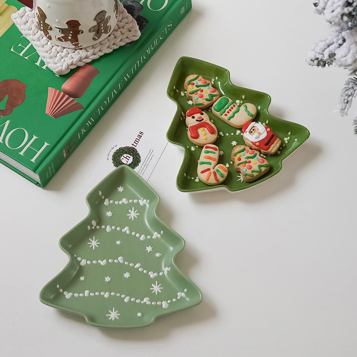 1/2Pcs Ceramic Christmas Tree Tray, Original Design Christmas Tree-Shaped Tray Dessert Plate, Suitable for Home Decoration, Christmas Party Dessert Plate, Afternoon Tea Cookie Plate, Gift Giving, Christmas Gift