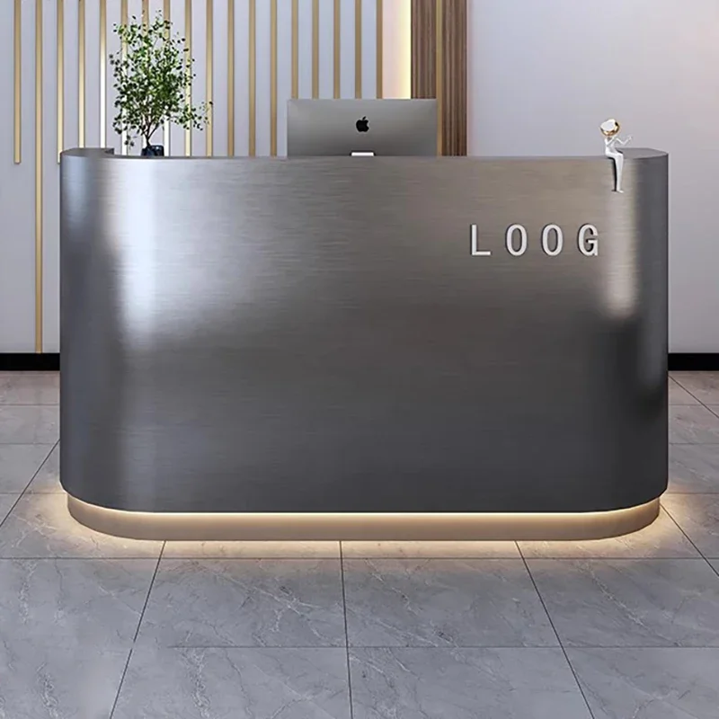 โต๊ะบาร์สไตล์มินิมอลสีดำ ดีไซน์หรูหราสำหรับพื้นที่ต้อนรับ โต๊ะบาร์ทรงสูงสำหรับรับประทานอาหาร ห้องนั่งเล่นสไตล์โมเดิร์นย้อนยุค