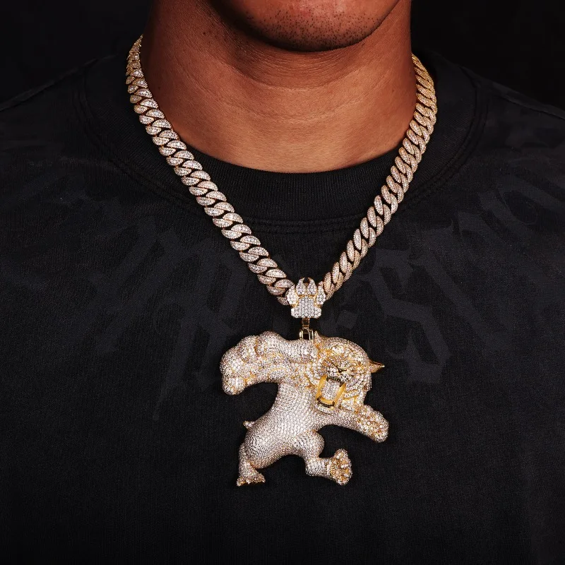 Three-dimensional Hunting Tiger with Diamond Pendant, Heavy Industry Dense Diamond Hip-hop Pendant