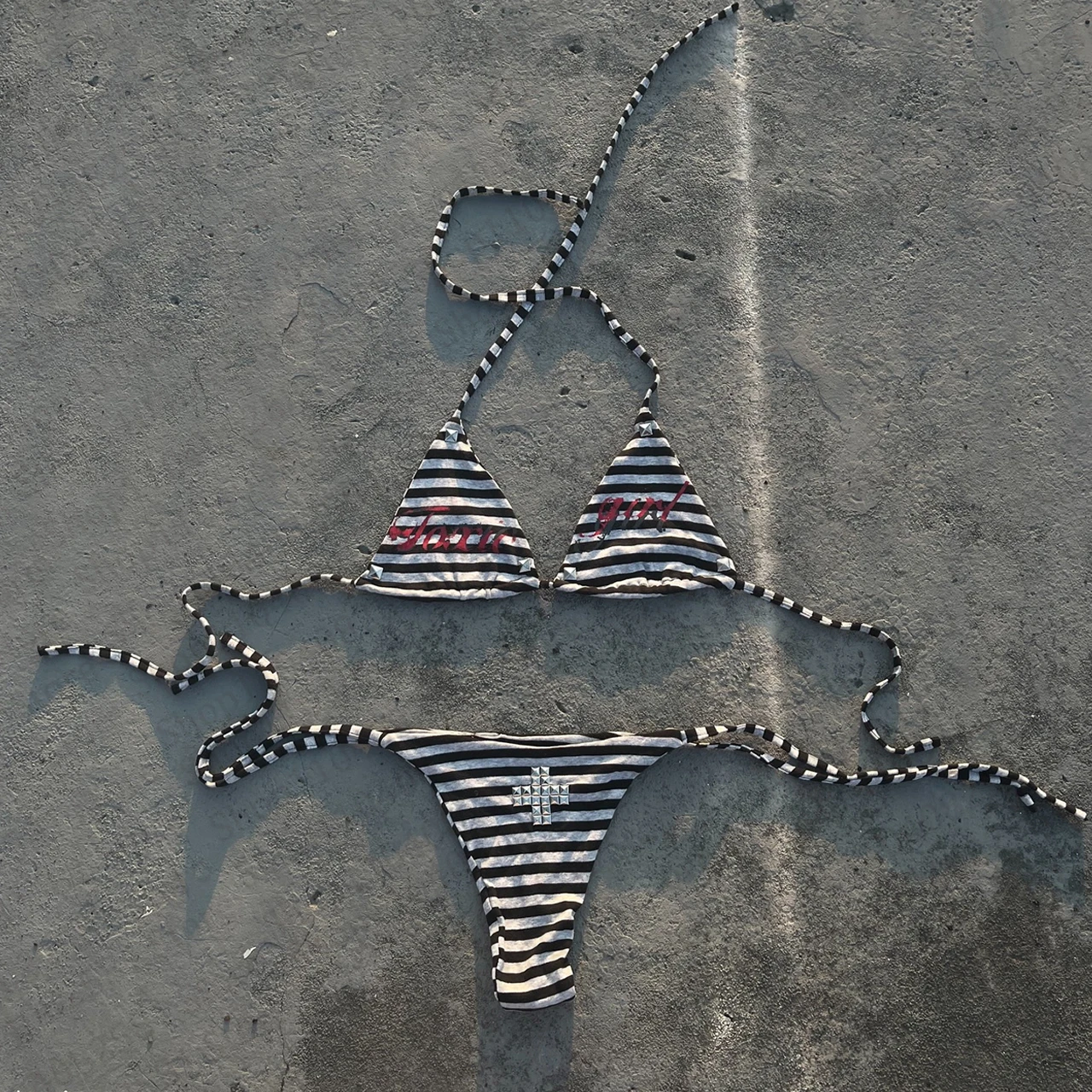 Gothic Style Willow Nail Letter Print Summer Women's Sexy Slim Fit Bikini Top Swimsuit Slim Fit Beachwear Retro 2000s Y2K Emo