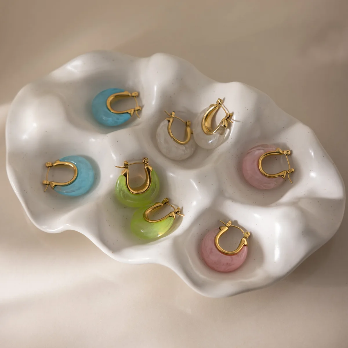 

Multicolour Chunky Resin U-shape Hoop Earrings for Women Stainless Steel Gold Color Huggie Drop Earring Summer Jewelry Gift