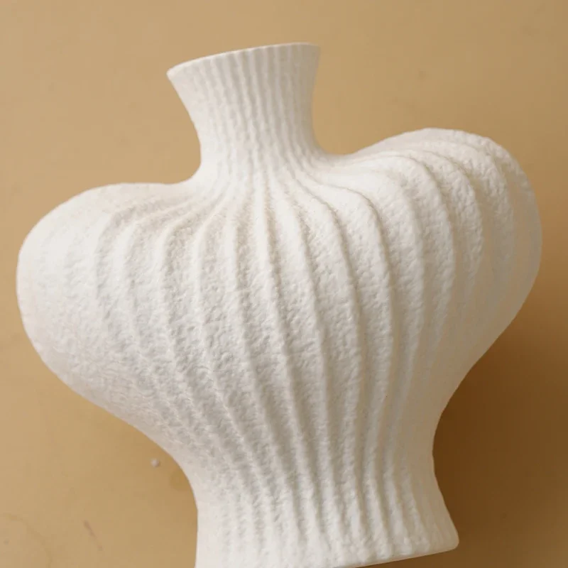 Ceramic white vase Home Living Room Plastic Chic Vase Waterculture vessels inserting dried flowers