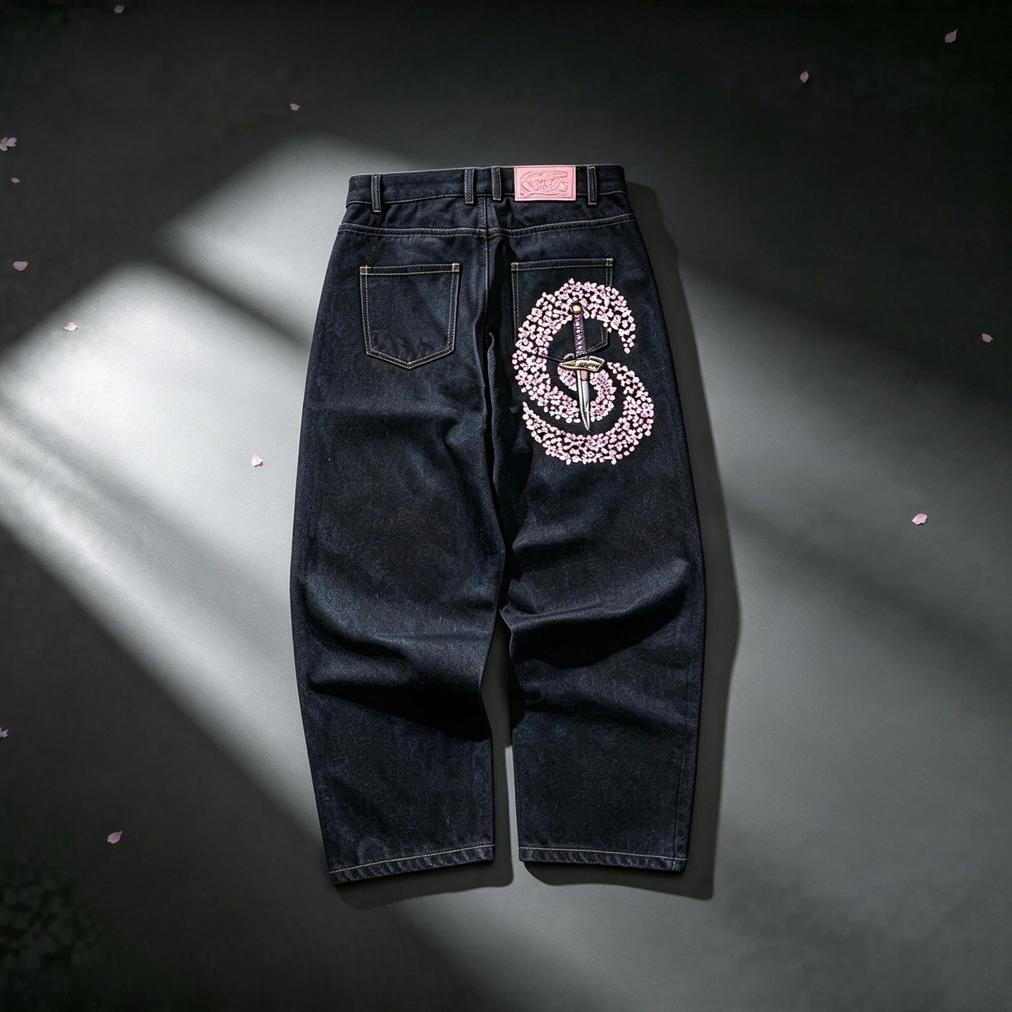 Y2K Schwarze Baggy Jeans für Herren mit Rosa Kirschblüten-Samurai-Schwert-Stickerei, Weite Beine, Denim-Hose, Streetwear, Retro Hip-Hop Loose Jeans