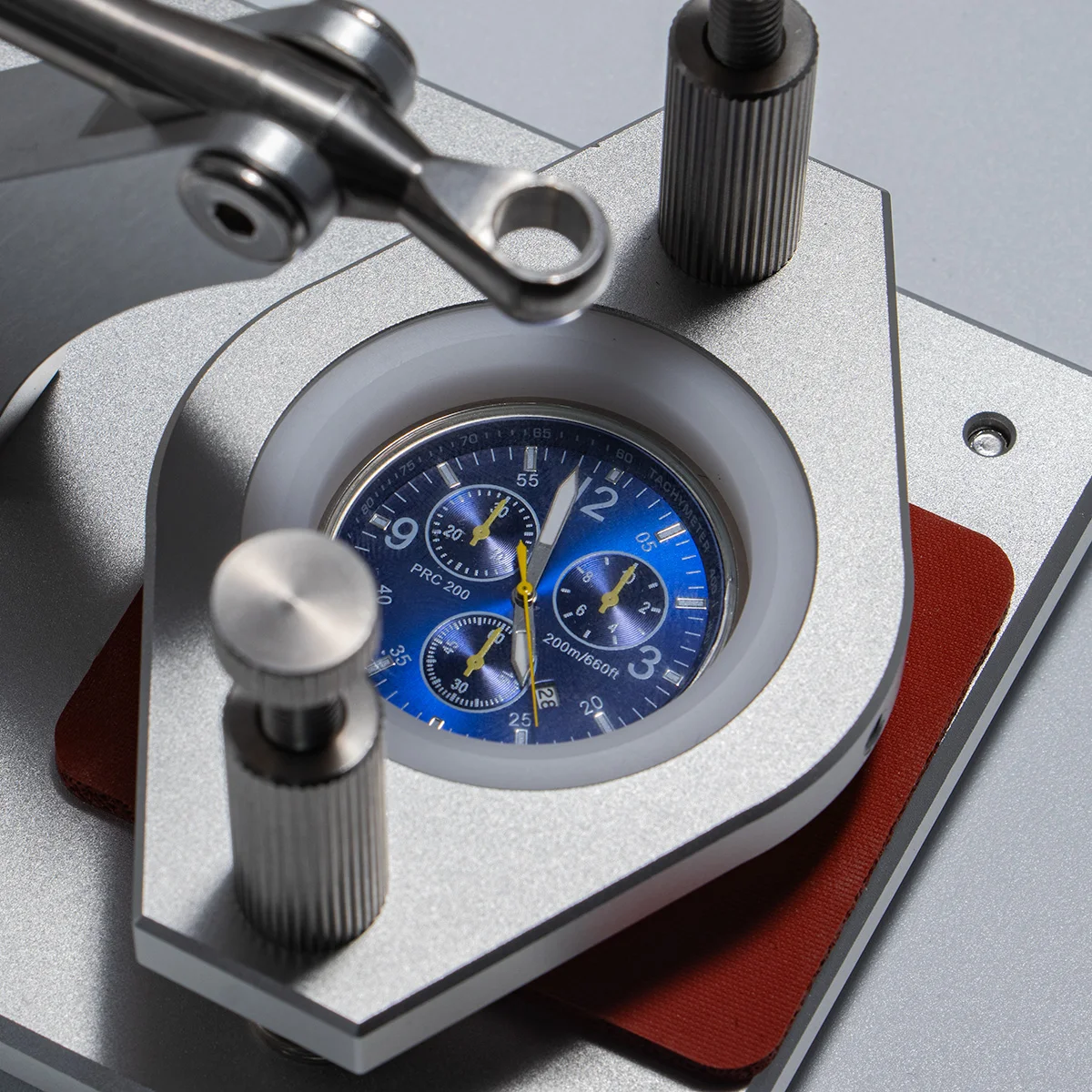 أداة فتح زجاج ساعة إصلاح صانع الساعات الجديدة لمرايا مسطحة ومحدبة مقاس 18-45 مم أداة فتح المرآة غير المميزة