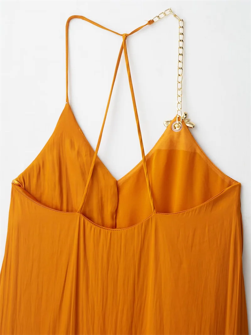 Sukienka damska Nowa letnia 2025 Pomarańczowa sukienka na ramiączkach Jedwabna satyna Tekstura laminowana Sukienka midi Styl plażowy Seksowna i modna