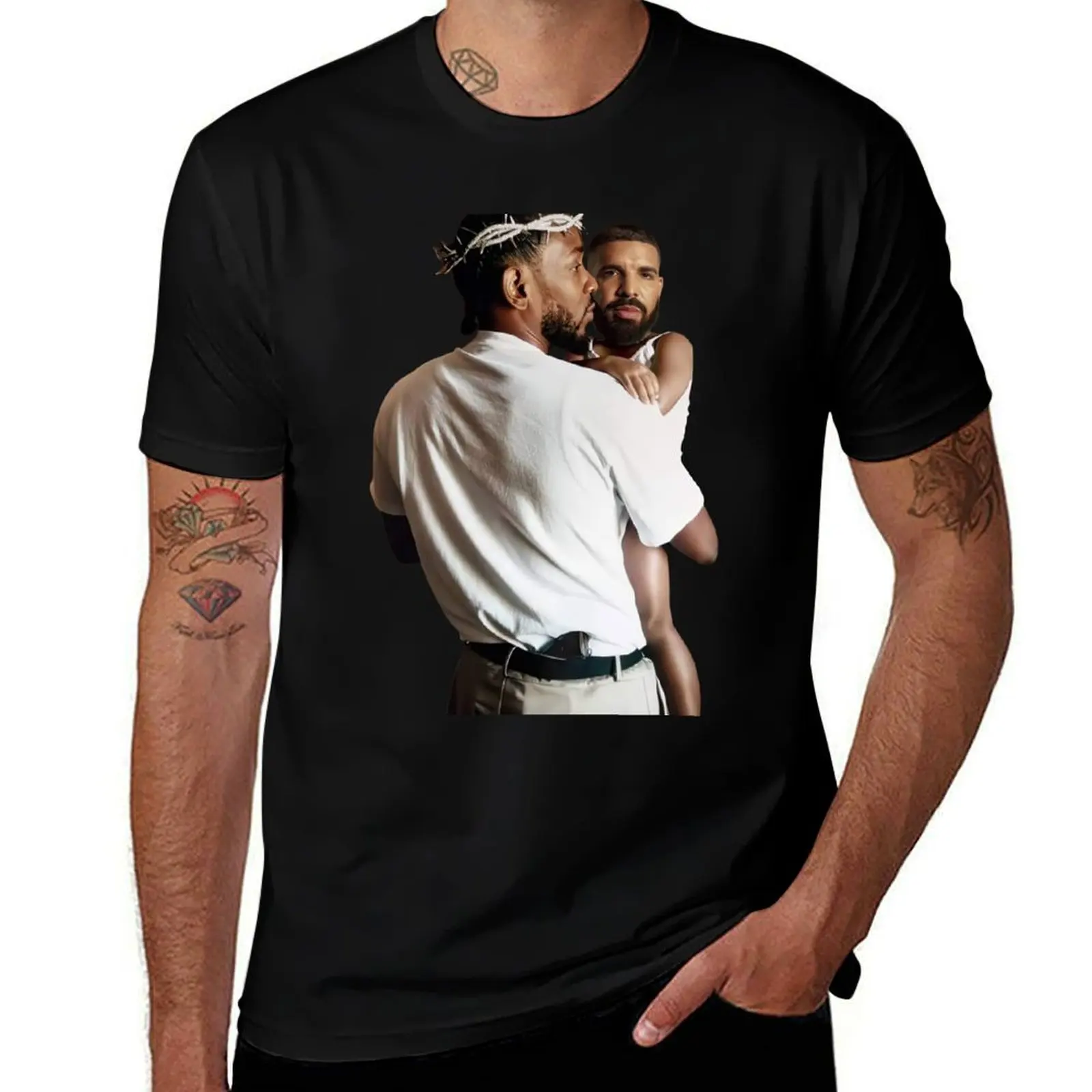 

Kendrick Lamar Holding Baby Drake T-Shirt graphic tee shirt oversized t shirt men graphic t shirts