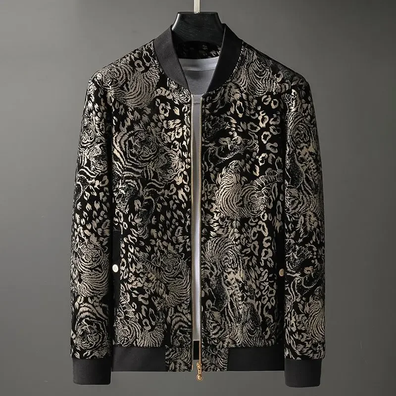 

Men's Autumn/Winter Light Luxury Trendy Brand Printed Casual Jacket with Colorful Plush and Large Size Jacket